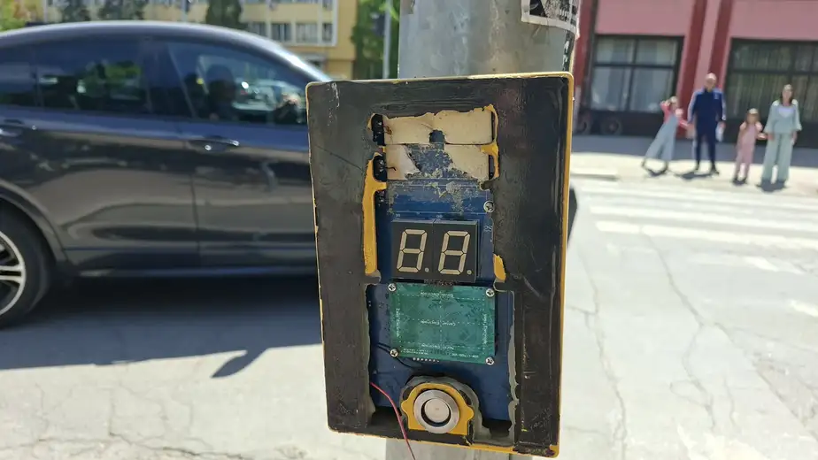 Pešački tasteri na semaforima u Zaječaru na meti vandala