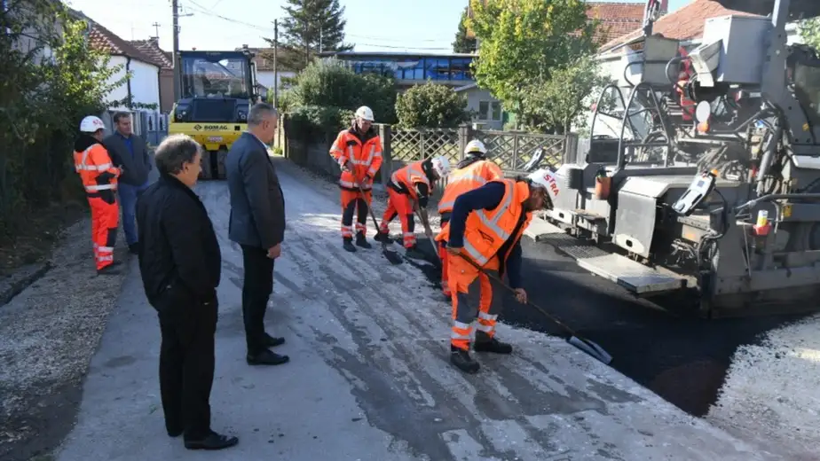 Asfaltiranе Prvomajska i Nušićеva ulica u Grljanu