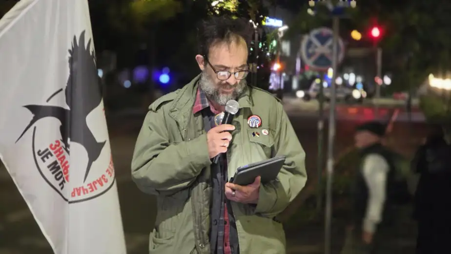 Napadnut mobilni tim u Plavni zbog snimanja primopredaje rešenja o imenovanju za člana biračkog odbora