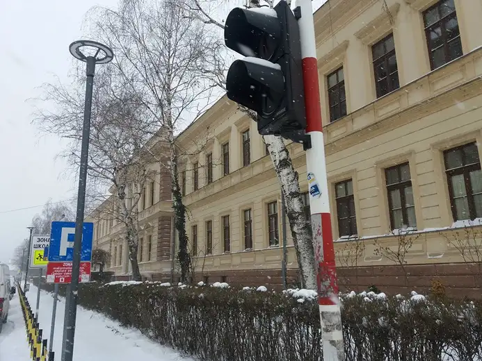 Oprez vozačima: Svetlosna signalizacija u kvaru!