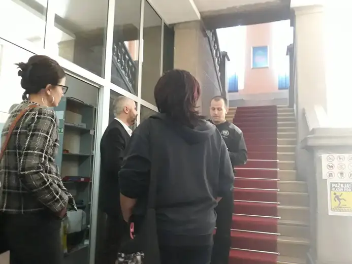 Zaječarskim odbornicima, zatvorena vrata u Skupštini