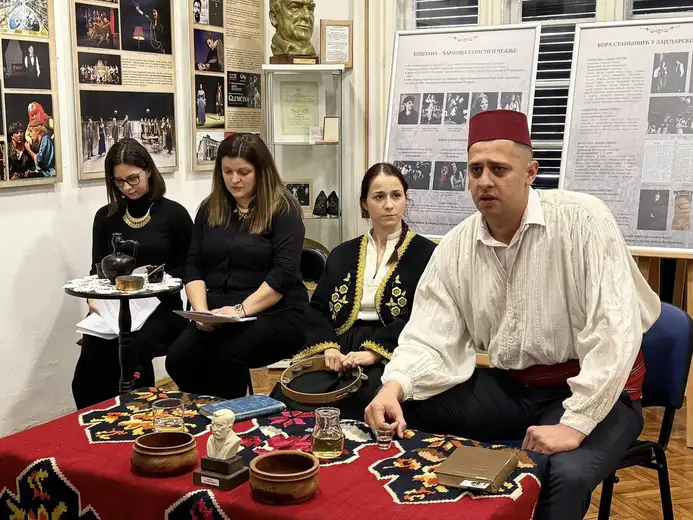 U Pozorišnom muzeju priređen program ,,Slađe je snevati negoli zbilju gledati”