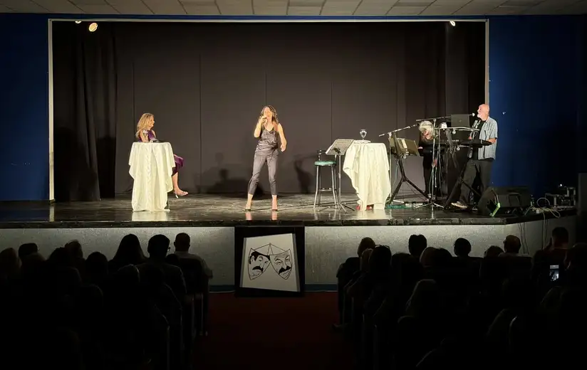 U okviru prvog Festivala umetničke muzike ,,Zaječarsko muzičko proleće”, održano muzičko - poetsko veče ,,Obećao si mi”