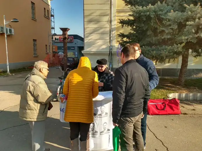 Nastavljeno prikupljanje potpisa za oslobađanje Aleksandra Obradovića iz kućnog pritvora