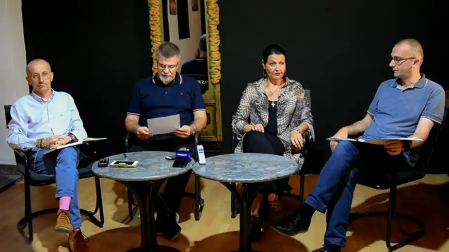 KULTURNE MANIFESTACIJE DO KRAJA AVGUSTA - SABOR FRULAŠA, KAMP KLASIČNE MUZIKE, TOPALKO, LIKOVNA KOLONIJA, FESTIVAL HORSKE MUZIKE...