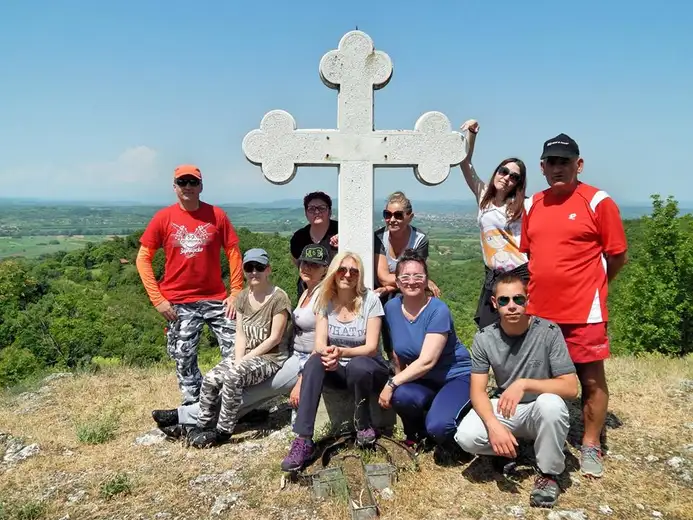 'Ajdučka družina organizovala prvomajski izlet za prijatelje u klisuri Vlaški Do