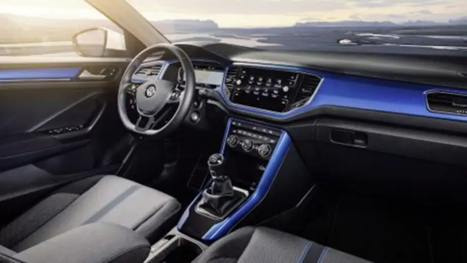 Da li treba da zagrejete motor automobila pre nego što počnete da vozite?