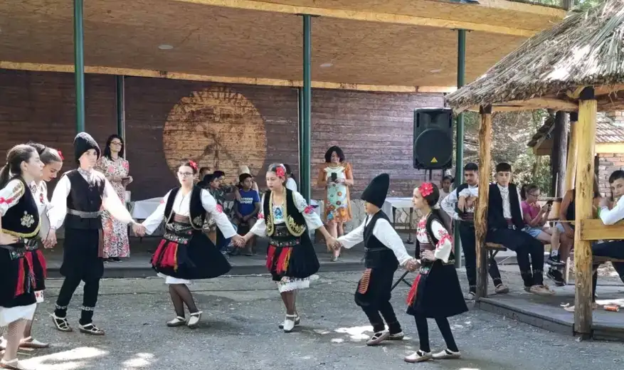 U Avramici održana nova manifestacija tradicionalnog stvaralaštva „Avramica 2025.“