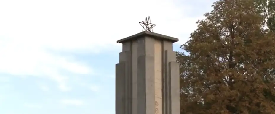 Spomenik uronio u tamu i zaborav - sećanje i dalje živi