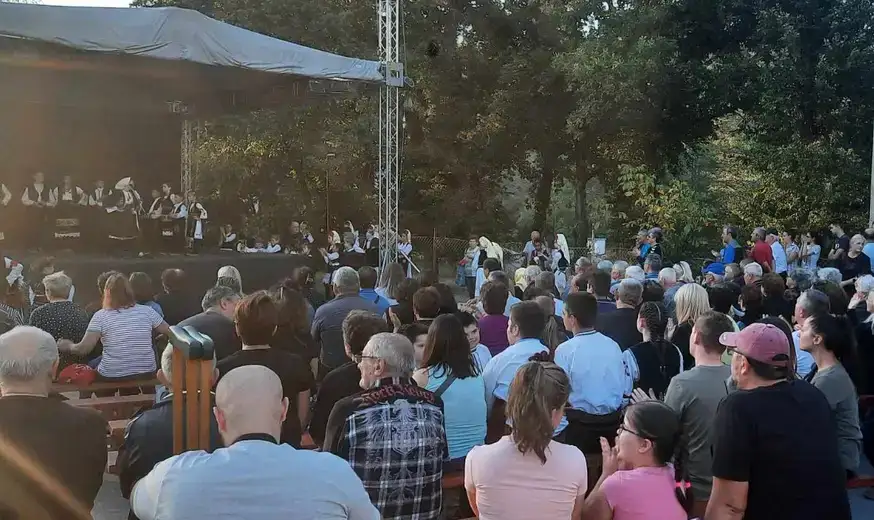 Održana manifestacija tradicionalnog narodnog stvaralaštva "Dani Gamzigradske Banje"