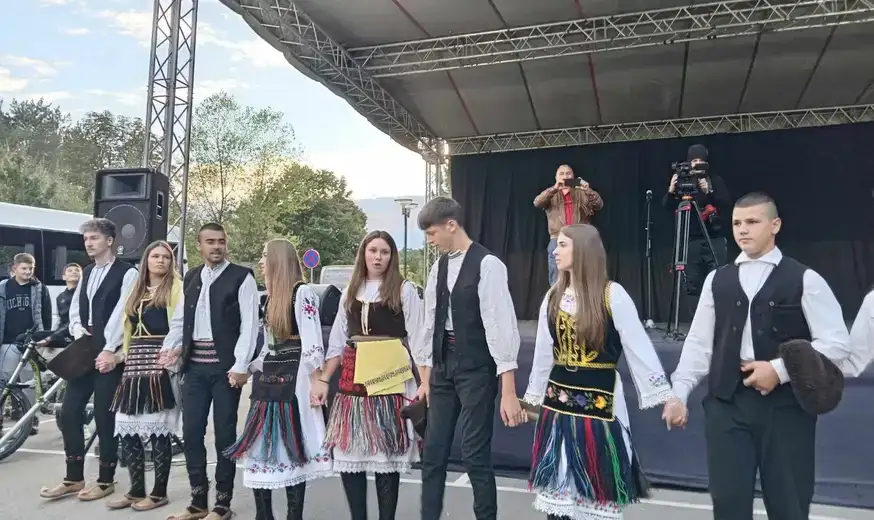 U Gamzigradskoj Banji održana kulturno-umetnička i turistička manifestacija 7.,,Dani Gamzigradske Banje"