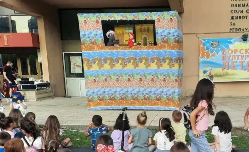 Glumci iz Zaječara odigrali dve predstave u Boru