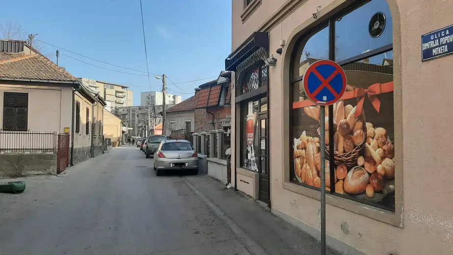 FOTO VEST: Bahato parkiranje, opet po starom