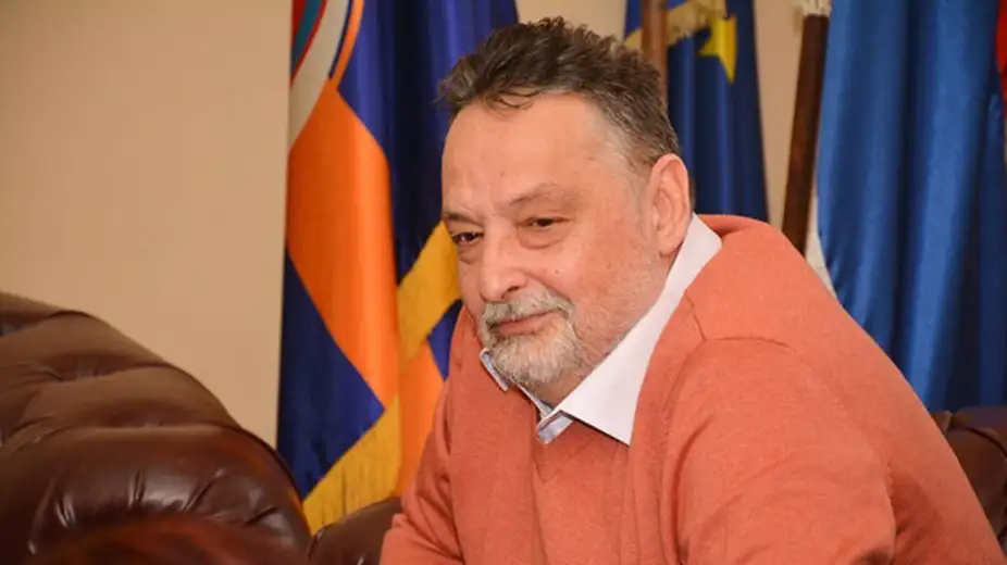 "Ništa im nije sveto tako im nije sveto ni to da manipulišu ovim ljudima i svakodnevno ih lažuckaju o nekakvim lopovlucima i rudarenjima": Opet se oglasio gradonačelnik Ničić