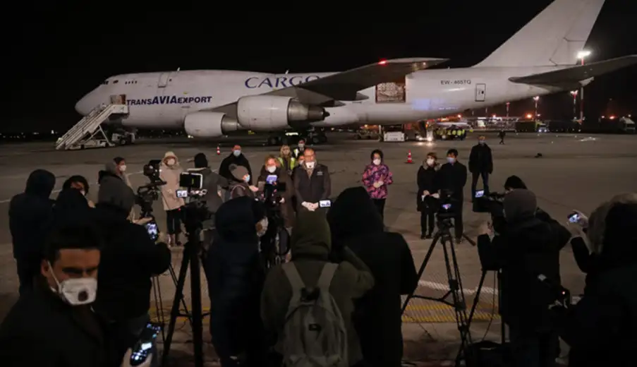 Prvi teretni avion finansiran od EU koji prevozi hitnu medicinsku opremu za Srbiju sleteo na aerodrom Nikola Tesla