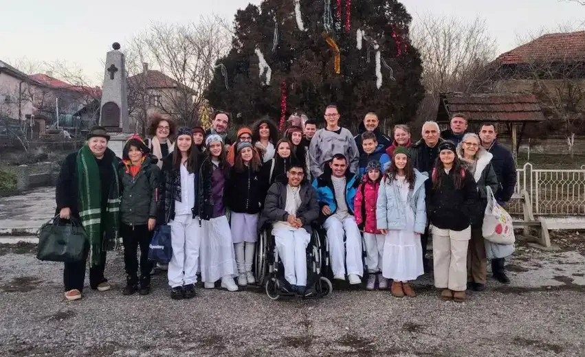 Članovi Dečijeg centra su na poziv Fondacije "Podkrepa za realizacia" iz Vidina - Bugarska gostovali u etno selu Uzunovo