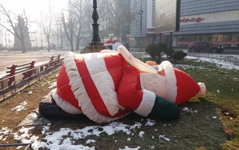 DEDA MRAZ "UMRO" U ZAJEČARU