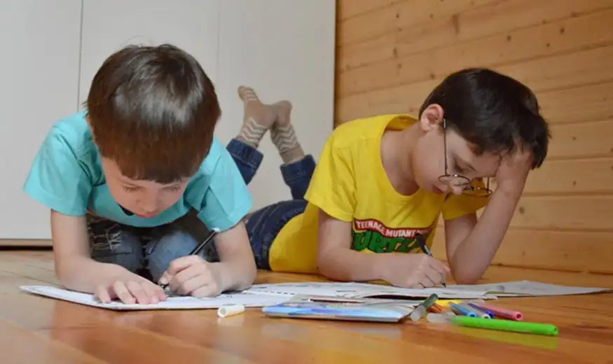 Preporuke Ministarstva prosvete: Nastavnici prvo da dele petice