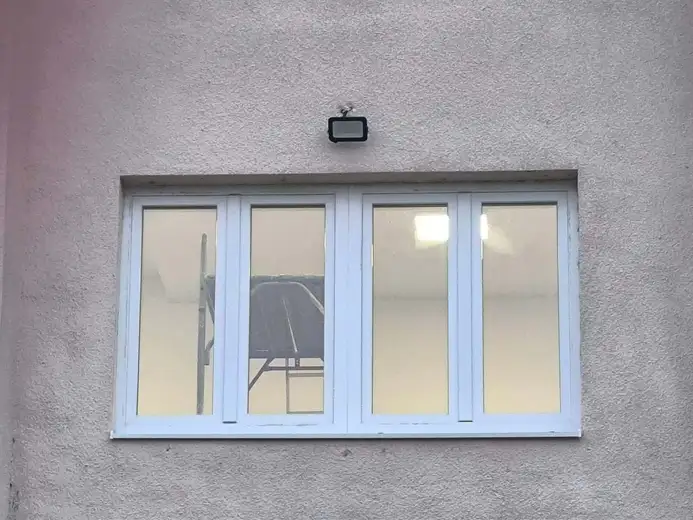 Šta je Glišić otvorio u Rgotini ako Vučić najavljuje sređivanje ploče na Domu kulture? Da li Dom prokišnjava?