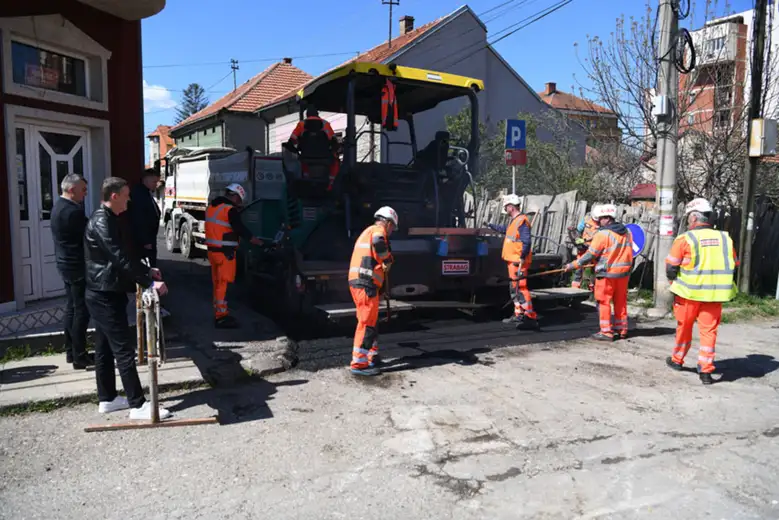 Obilazak radova na asfaltiranju Bitoljskе ulicе u Zajеčaru