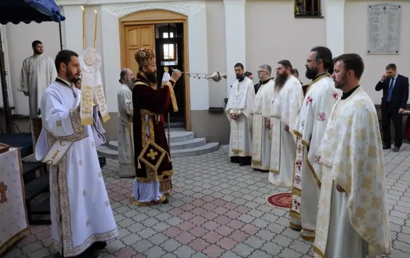 Arhijerejska Liturgija i parastos Ep. Emilijanu Piperkoviću