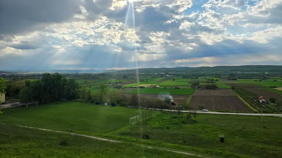 Prolećna suša u Srbiji ugrožava sve useve, pao i nivo podzemnih voda