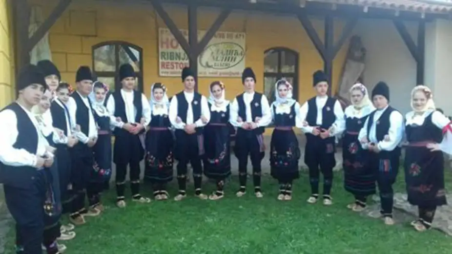 Folklorni ansambl „Zora“ učestvovao na Festivalu „Zlatni opanak“ u Valjevu