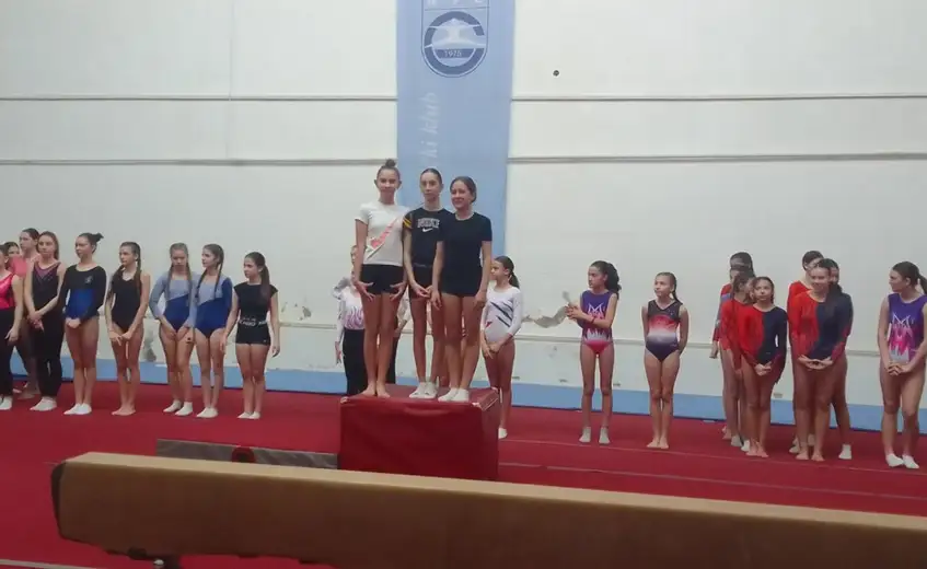 Učenici zaječarskih osnovnih i srednjih škola nastavili su sa odličnim rezulatima na školskim nadmetanjima