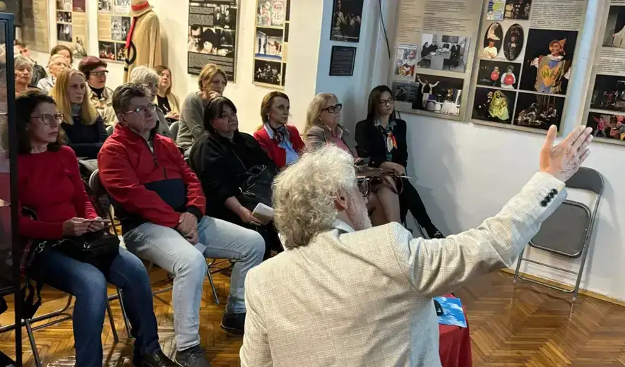 U Pozorišnom muzeju doktor Slavoljub Gacović, istoričar, održao predavanje ,,U vrtlogu večnosti” o pomanama kod Vlaha Istočne Srbije