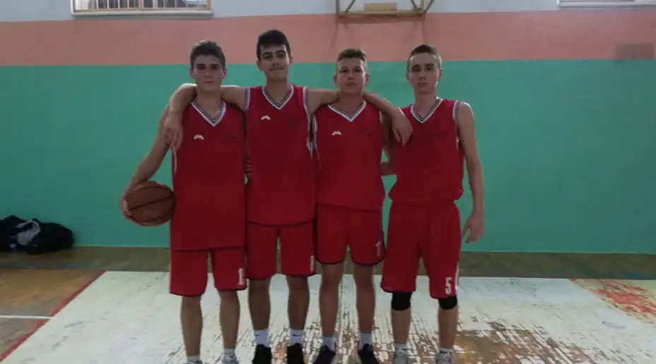 Gimnazija pobednik na Okružnom takmičenju u basketu 3x3