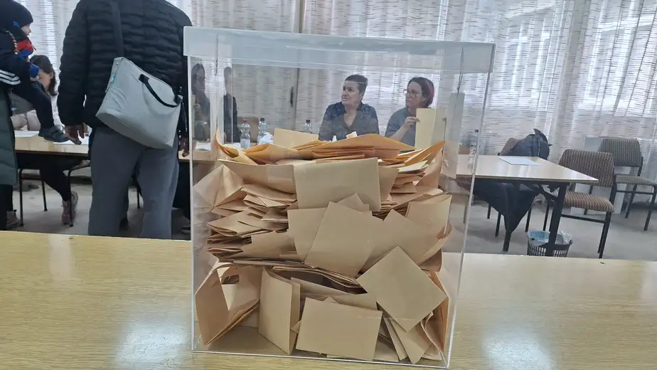 Kako su nestali glasački listići u Boru? U biračkim kutijama nedostaje 253, a „glasači“ evidentirani