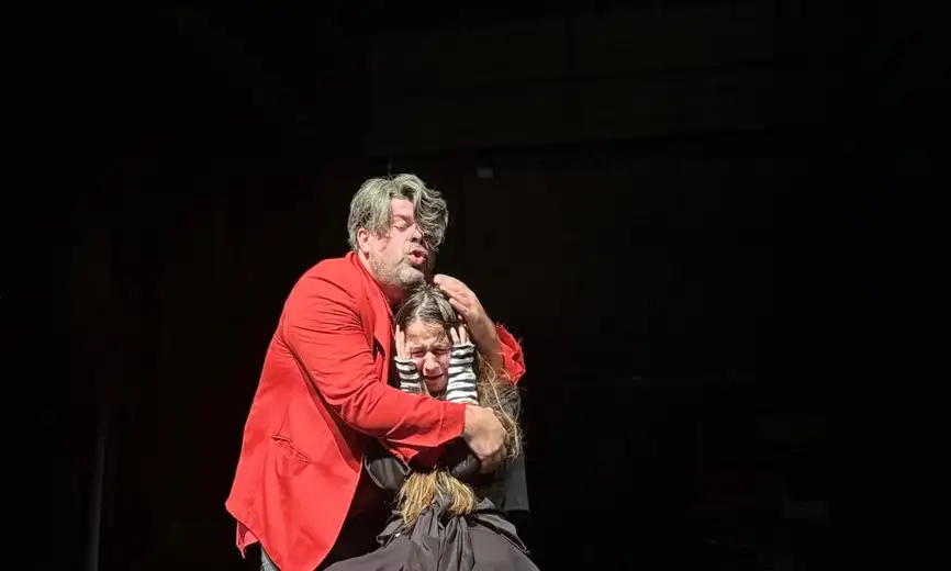 U teatru ,,Zoran Radmilović” odigrana je duodrama ,,Putuj glumče”