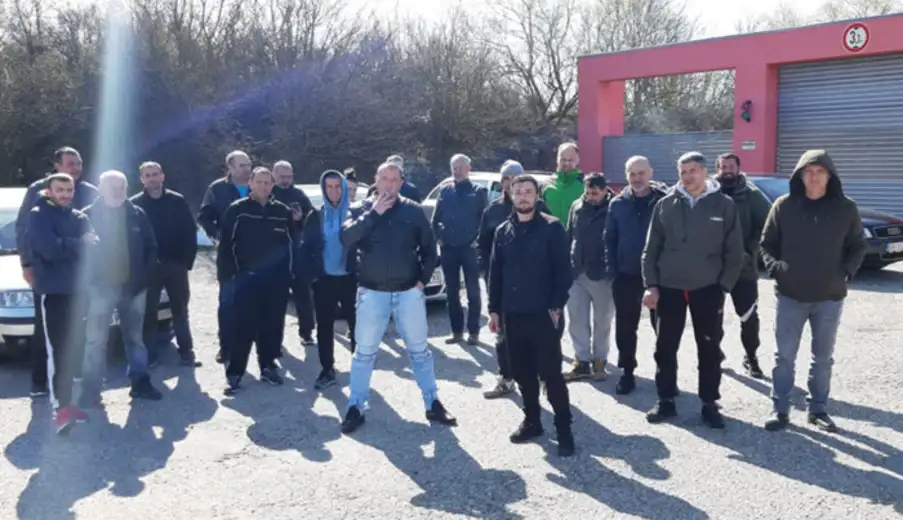 Građani Srbije 4 dana na granici između Austrije i Mađarske: Ponestaje nam hrane i vode