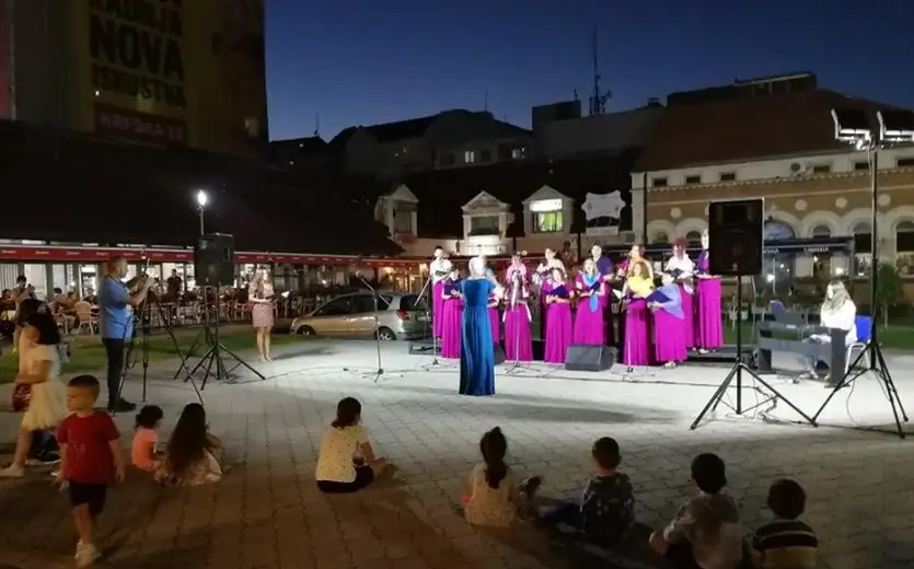 Na zajеčarskom Trgu održano „Horsko vеčе“