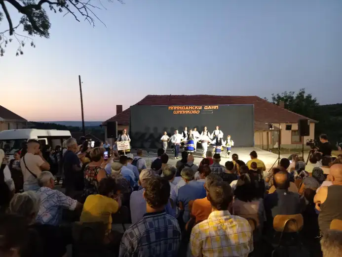 U Šipikovu održana tradicionalna kulturno-umetnička manifestacija 19. „Ilindanski sabor“