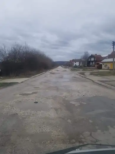 Stanje na putevima: Kolovozi delimično vlažni