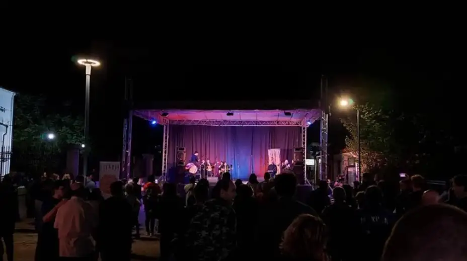 Sinoć održan koncert etno grupe „Iskon“ iz Subotice