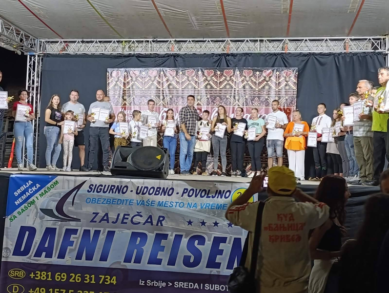 U Velikom Izvoru održana 12. dvodnevna manifestacija tradicionalnog narodnog stvaralaštva „Bašta Balkana”