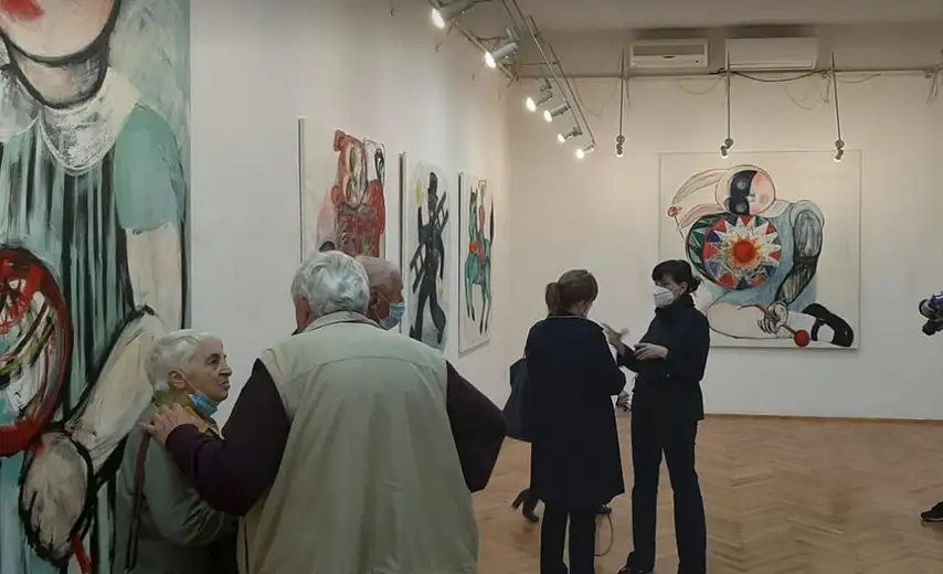 Otvorena izložba slika pod nazivom "Igre" autorke Selene Vicković