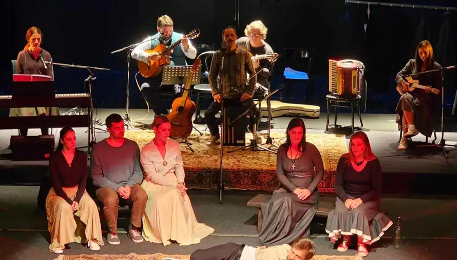 Na sceni zaječarskog teatra u utorak 28. novembra biće odigrana predstava „Čehovljeva soba, sezona prva“