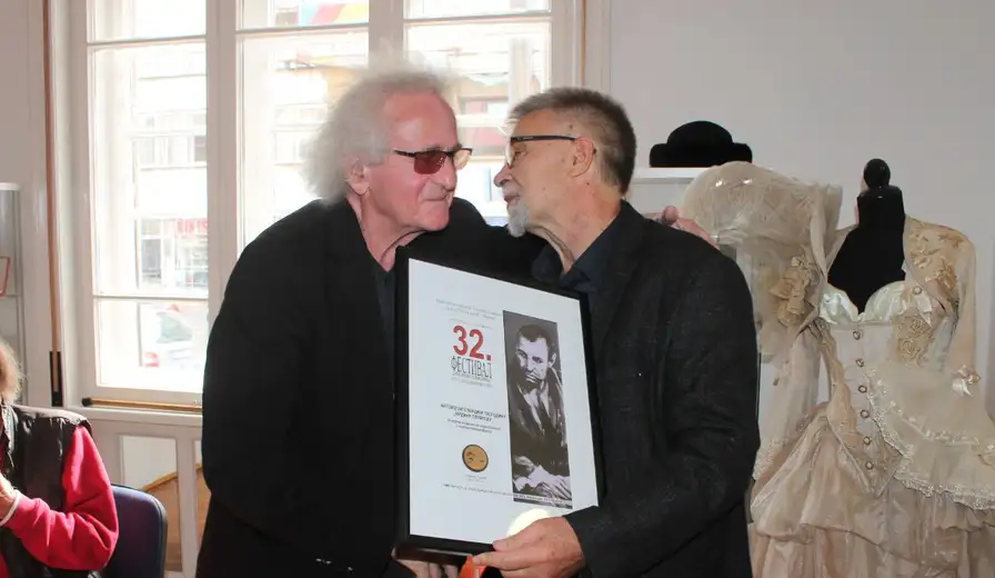 U okviru pratećeg programa 32. "Zoranovih dana", u Pozorišnom muzeju predstavljen portret književnika i diplomate, njegove ekselencije Jordana Plevneša