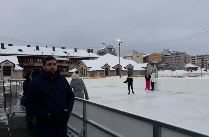 Klizalište od danas radi