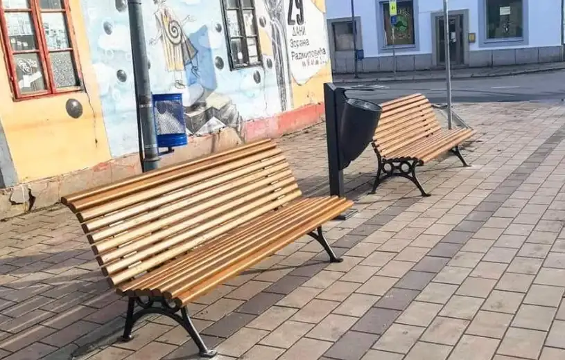 Ničić: U ulici Timočke bune postavljene nove klupe, kante, kombinovana kanta i odlagalica za bicikle