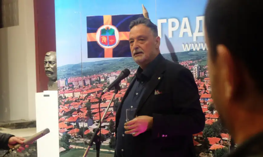 Boško Ničić priredio Novogodišnji koktel