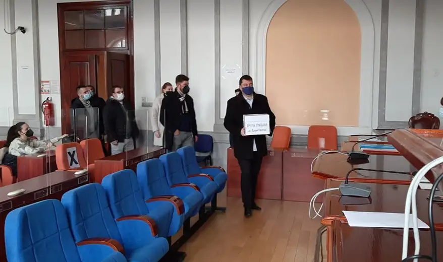 Potpise predala Grupa građana "dr Dejan Krstić": Mi smo spoj mladosti i iskustva