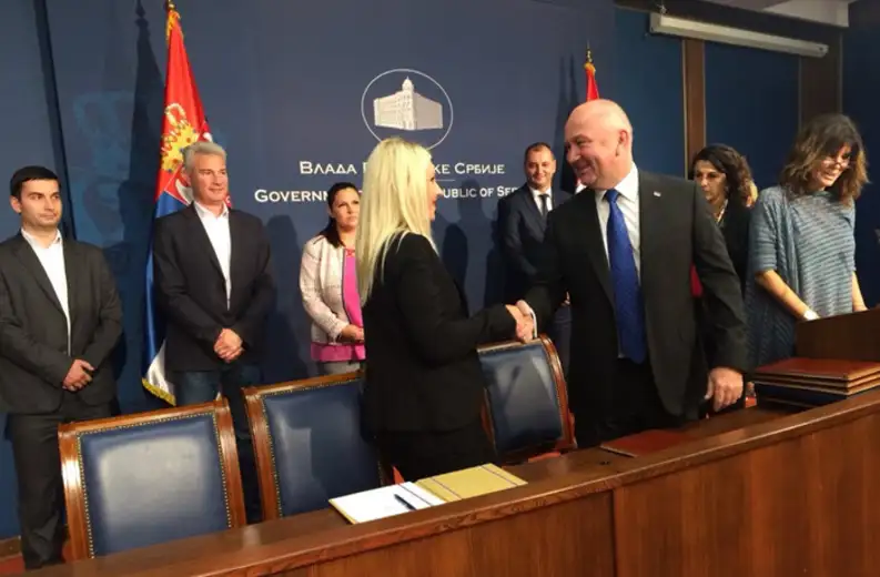 BESPOVRATNA SREDSTVA ZA UNAPREĐENJE ŽENSKOG INOVACIONOG PREDUZETNIŠTVA