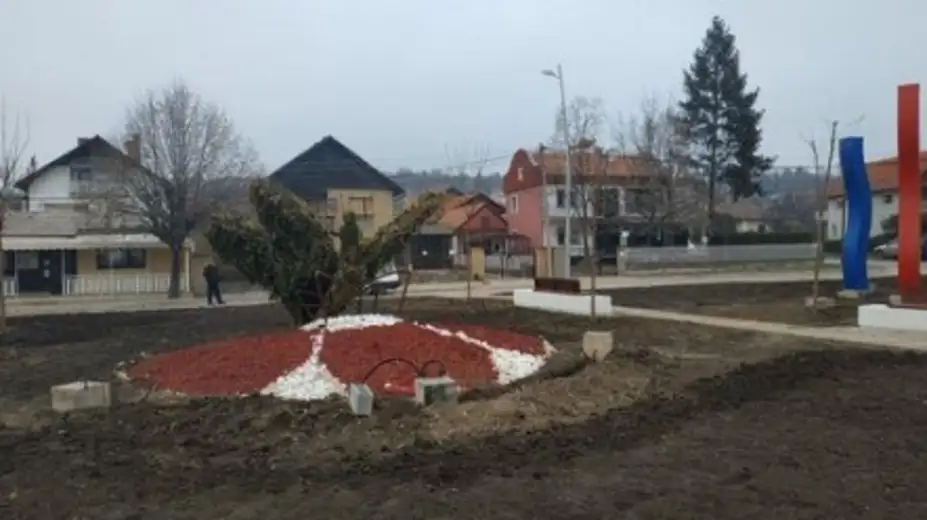 ZAokret019: 2.3 miliona dinara utrošeno za ukrase