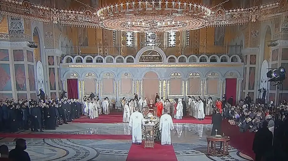 U Hramu Svetog Save liturgija, opelo i sahrana patrijarha Irineja