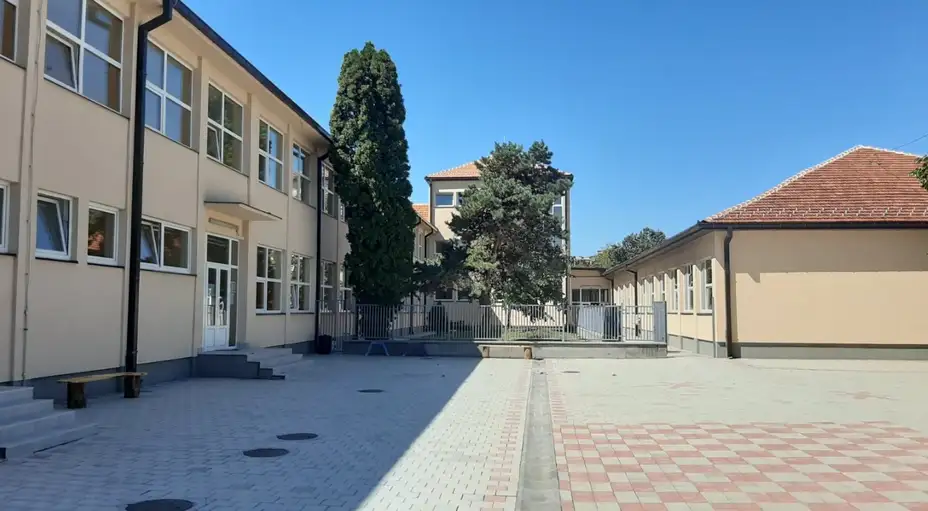 Pod lupom: Javna ulaganja u Srbiji - OŠ "Ljubica Radosavljević Nada"