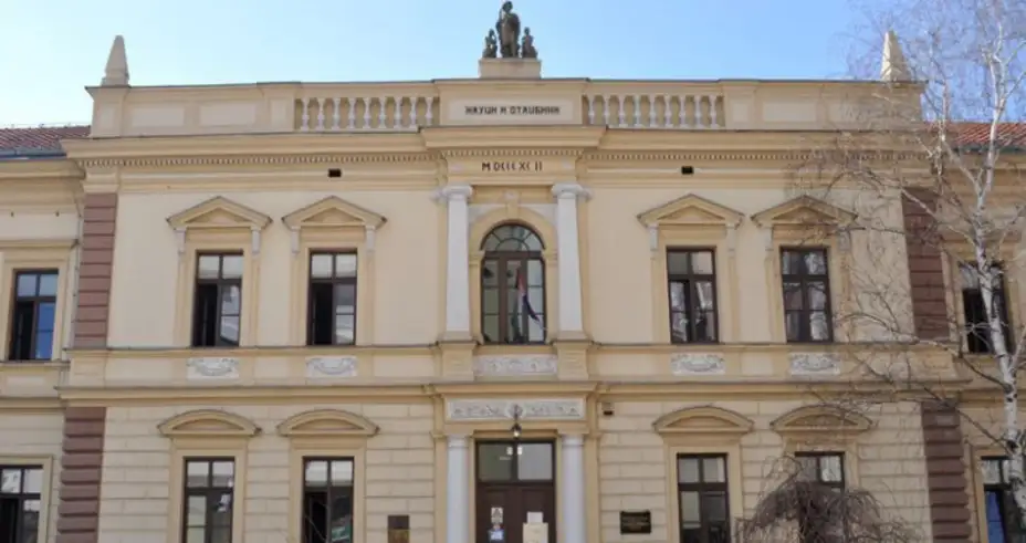 "Kao direktor škole, u obavezi sam da štitim zakonitost rada ustanove, prava zaposlenih i interese učenika": Oglasio se direktor OŠ "Ljuba Nešić"